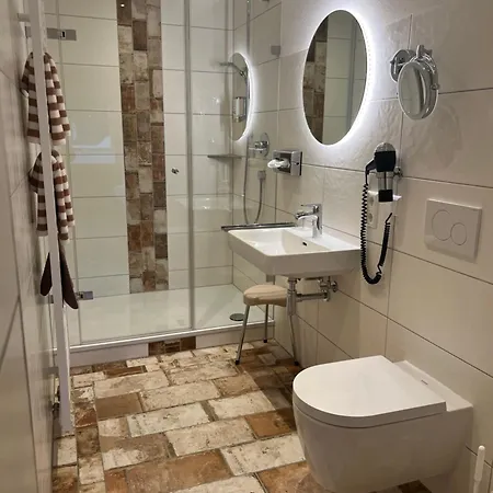 Affittacamere Loewen, 3*