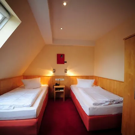 Loewen, Affittacamere